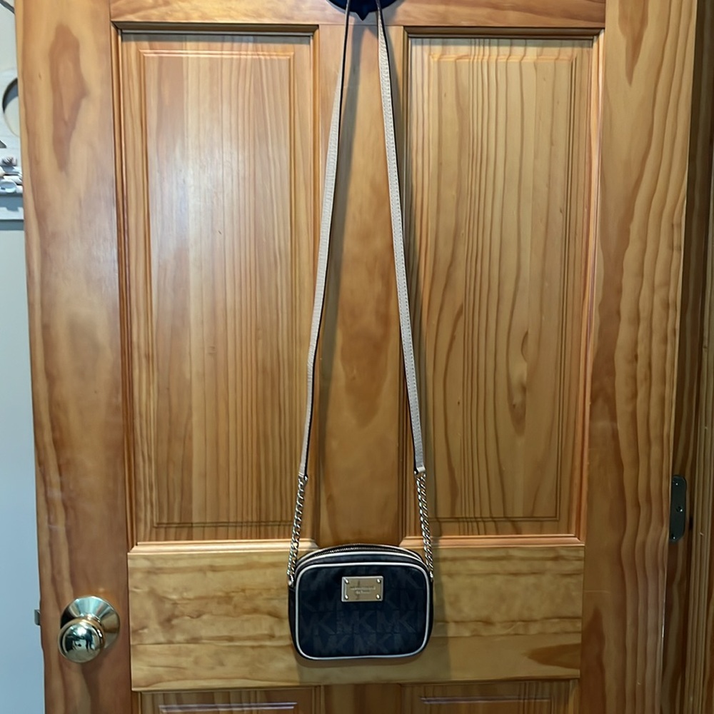 Michael Kors Logo Brown Crossbody Bag - Picture 4 of 9
